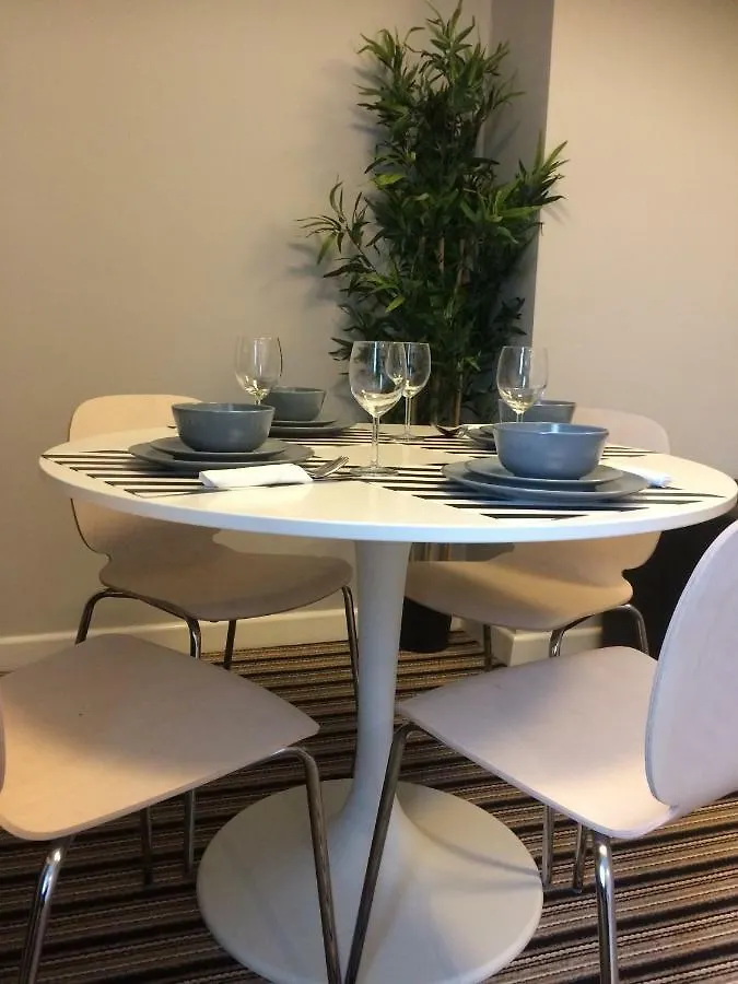 Tw4 Apartments - Hounslow