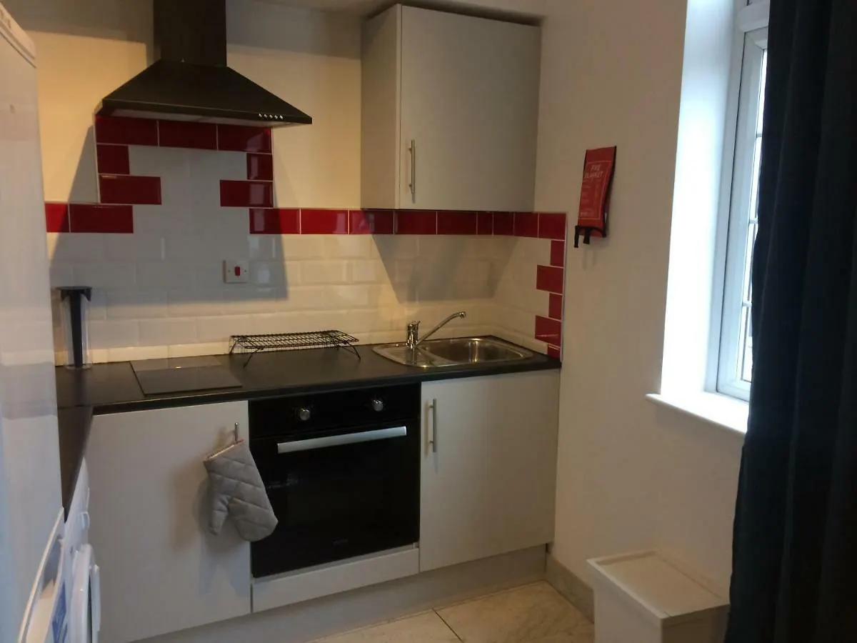 Tw4 Apartments - Hounslow