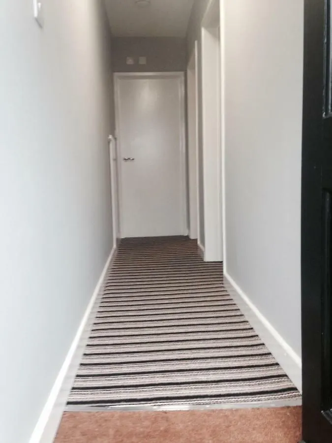 Tw4 Apartments - Hounslow