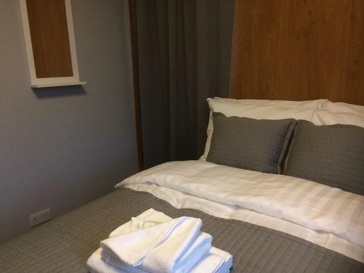 Tw4 Apartments - Hounslow 0*,